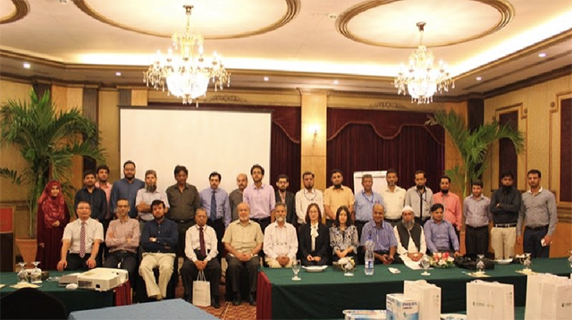 四川汇利实业有限公司在巴基斯坦成功召开高阻隔材料技术与应用研讨会议